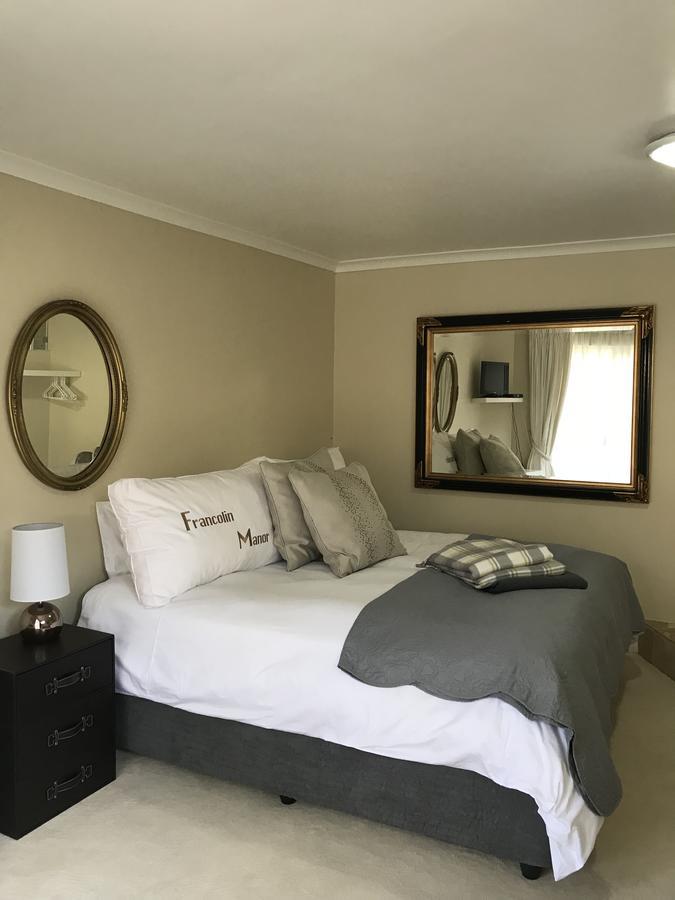 ヘルマナス Francolin Manor Bed & Breakfast エクステリア 写真