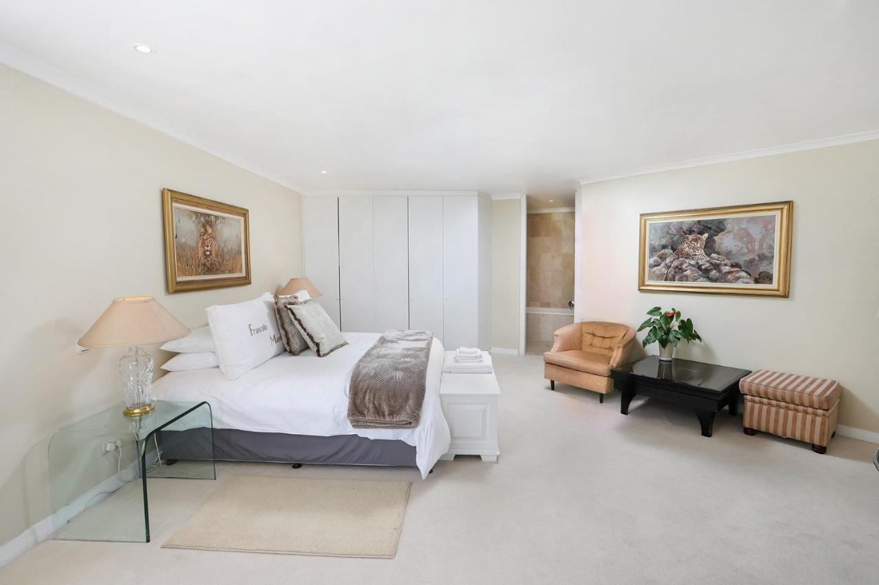 ヘルマナス Francolin Manor Bed & Breakfast エクステリア 写真